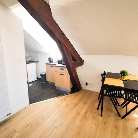 Appartement Cosy En Hypercentre - Le Petit Jules Dijon Bagian luar foto