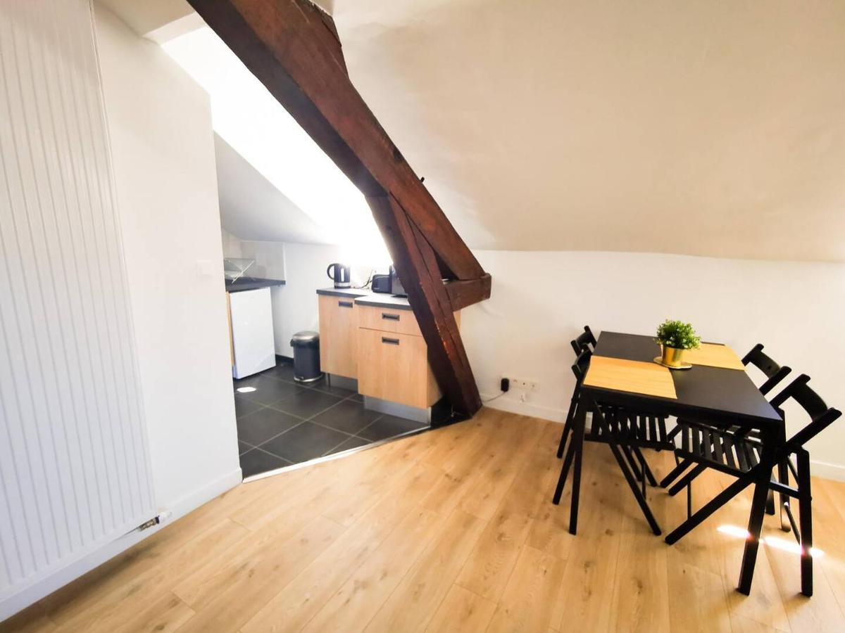 Appartement Cosy En Hypercentre - Le Petit Jules Dijon Bagian luar foto